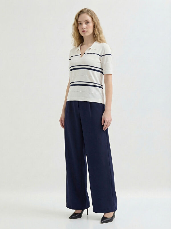 Kadın Beyaz %100 Pamuk Çizgili Desenli Polo Yaka Triko