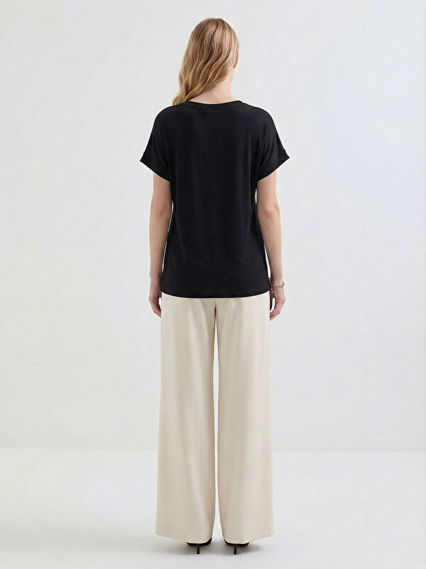 Kadın Siyah Tişört