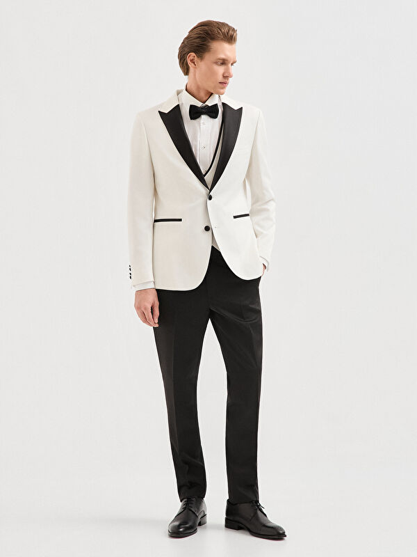 Erkek Beyaz Takım Elbise