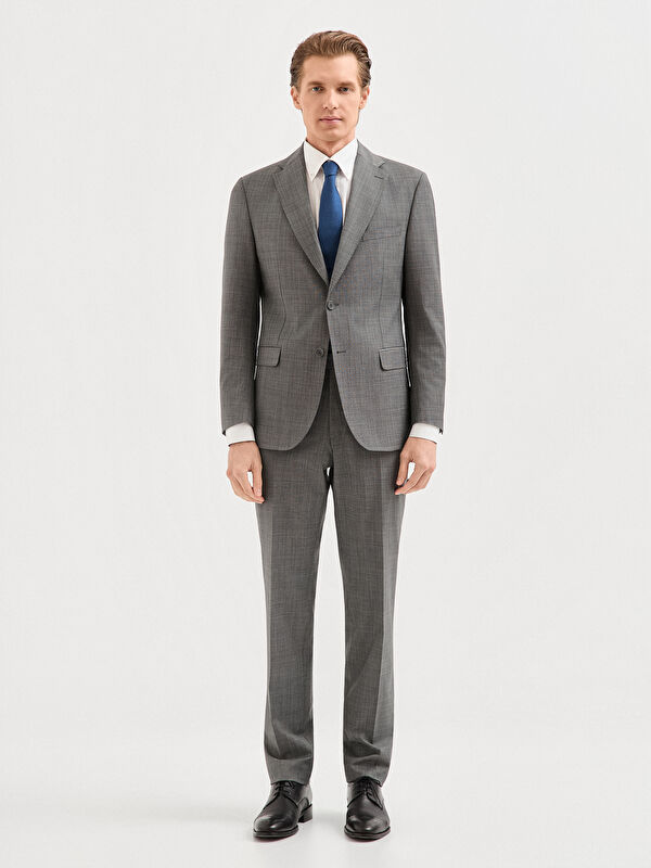 Erkek Gri Takım Elbise