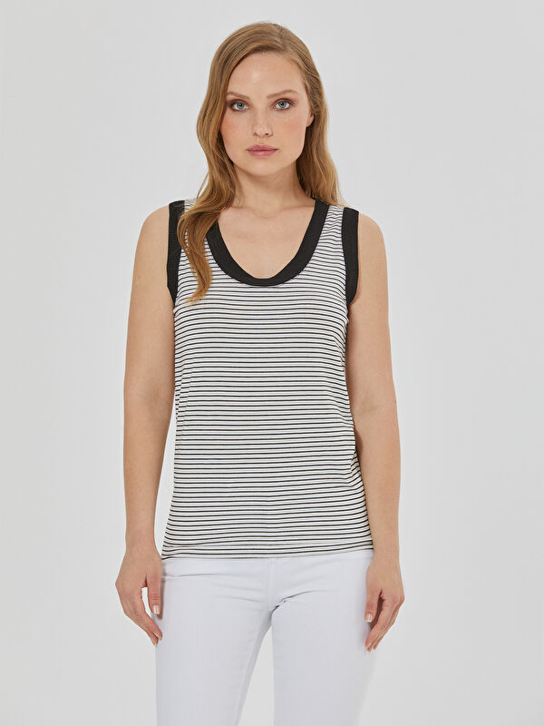 Kadın Beyaz Tişört