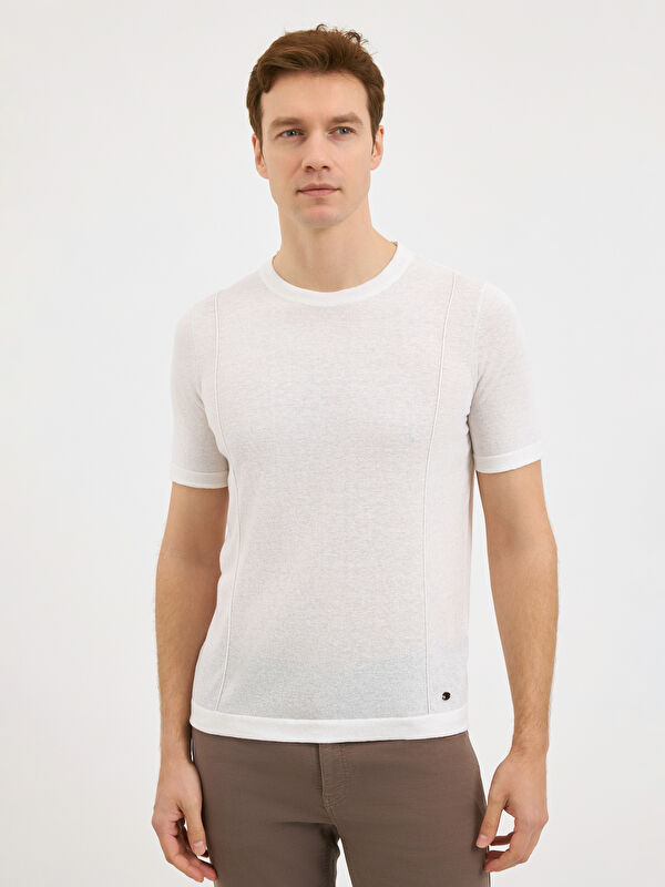 Erkek Beyaz Keten Karışımlı Triko Tişört