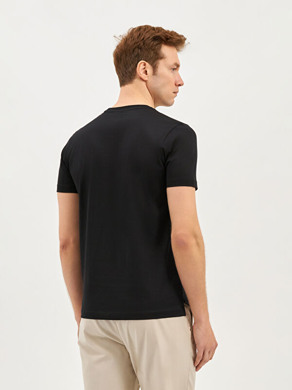 Erkek Siyah Tişört