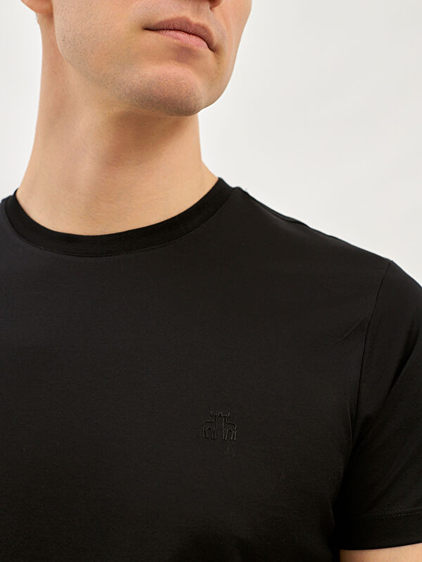 Erkek Siyah Tişört