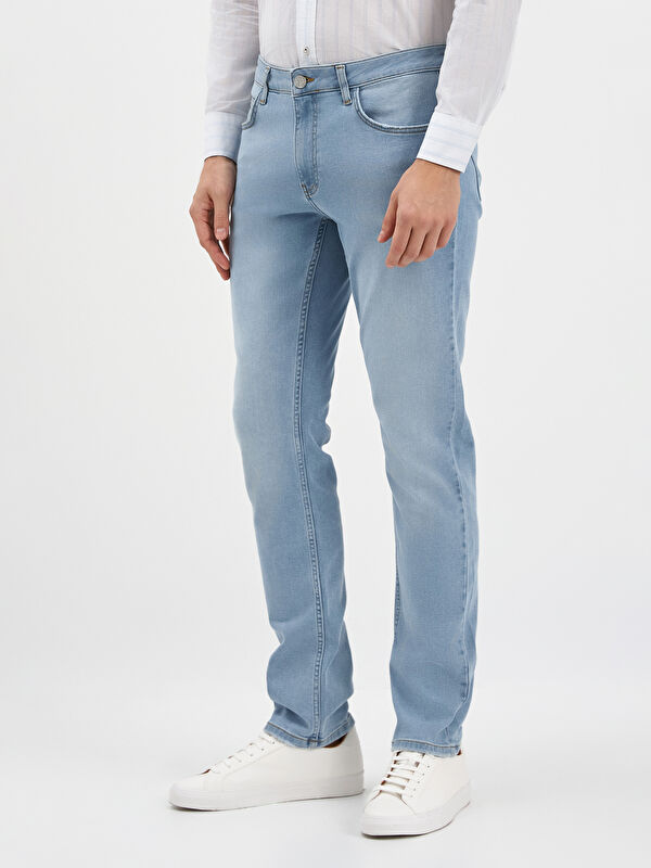 Erkek Açık Mavi Jean