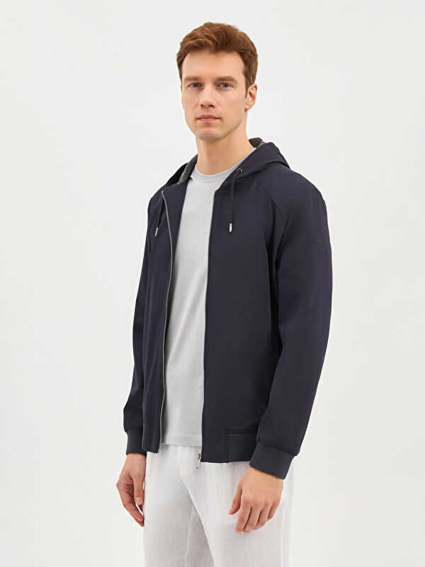 Erkek Lacivert Kapüşonlu Mont