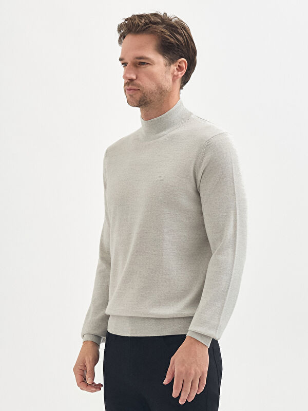 Erkek Açık Gri Yün Karışımlı Yarım Balıkçı Yaka Triko Kazak