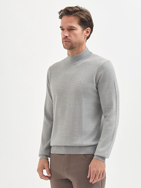 Erkek Açık Gri Yün Karışımlı Yarım Balıkçı Triko Kazak