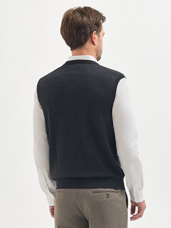 Erkek Antrasit Yün Karışımlı V Yaka Triko Süveter