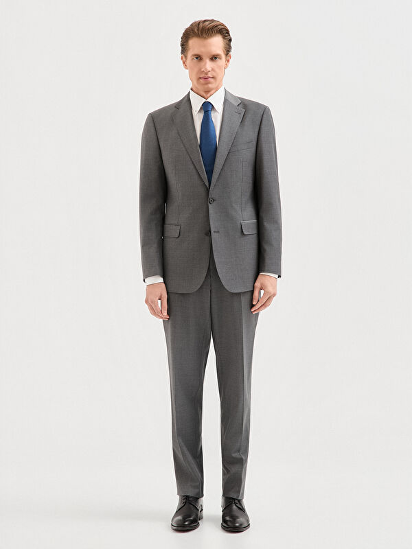 Erkek Gri Takım Elbise