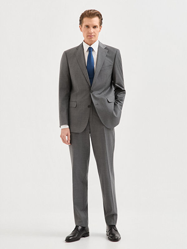 Erkek Gri Takım Elbise