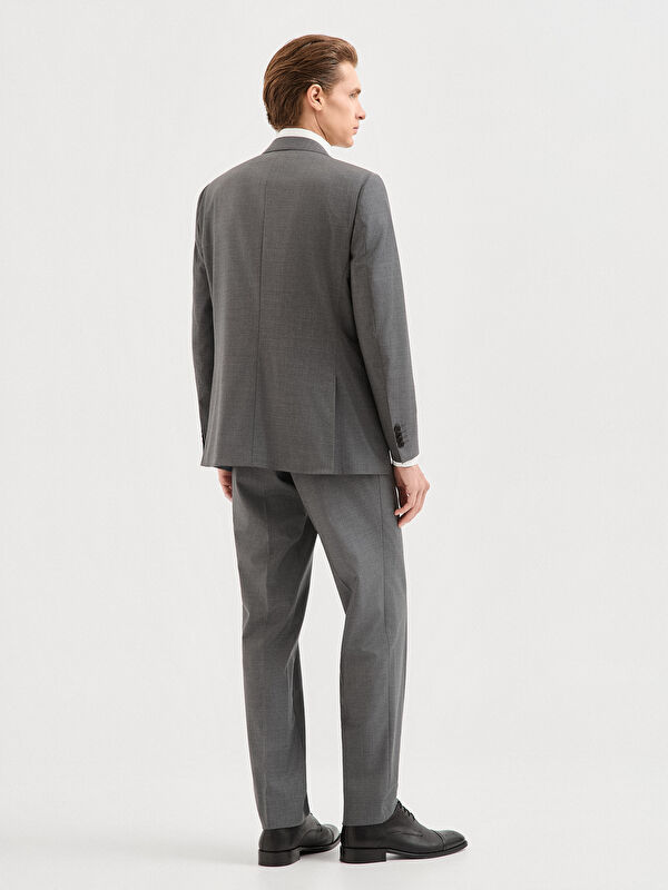 Erkek Gri Takım Elbise