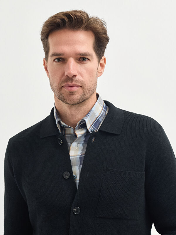 Erkek Siyah Yün Karışımlı Gömlek Yaka Triko Hırka