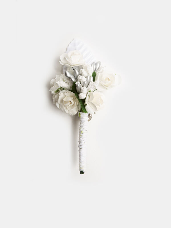 Erkek Beyaz Yaka Çiçeği